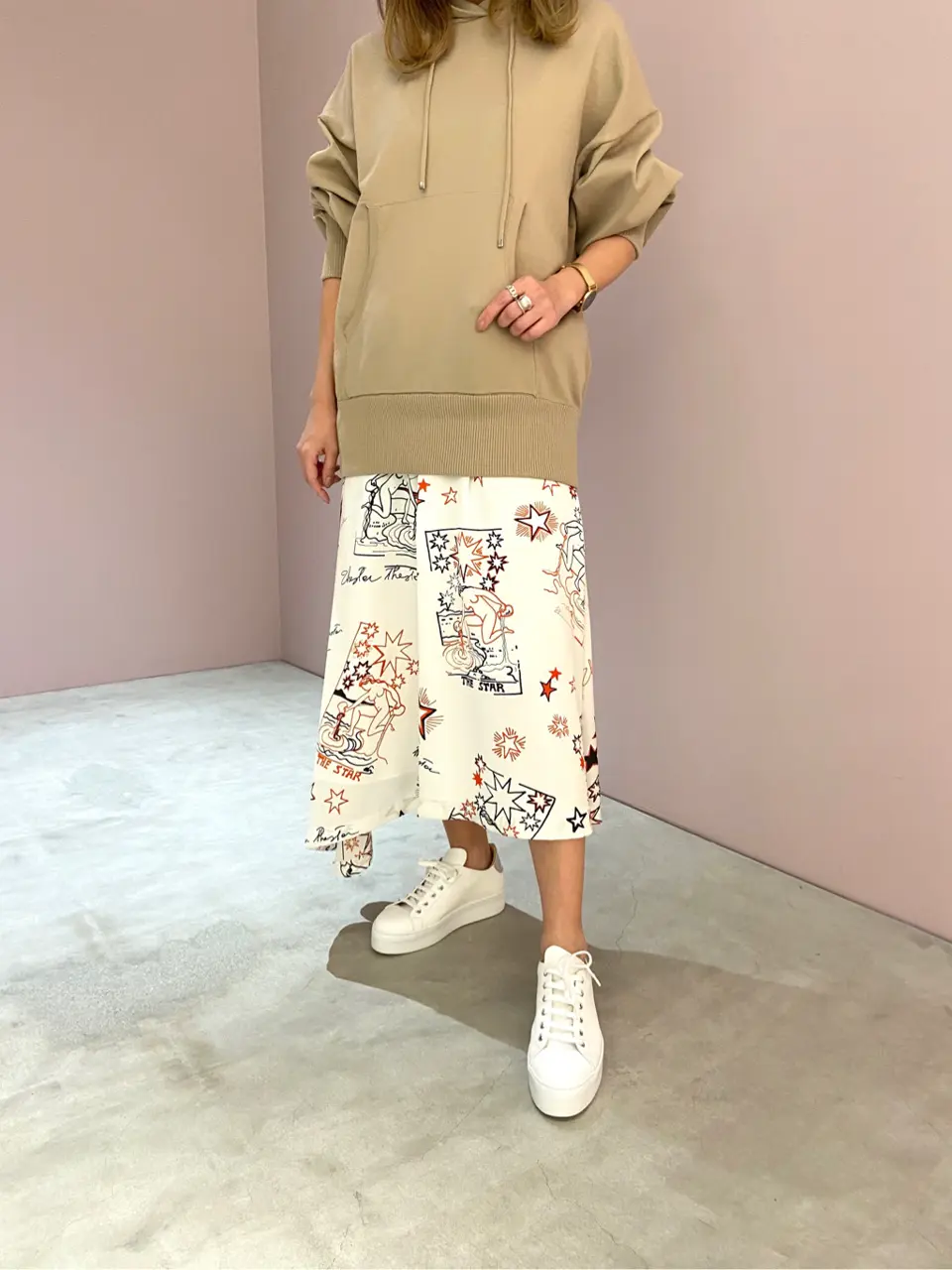 ORIGINATED IN GRACE CONTINENTAL yukimi yonee コーディネート画像