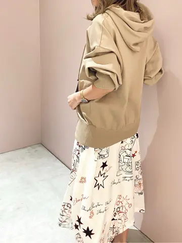 ORIGINATED IN GRACE CONTINENTAL yukimi yonee コーディネート画像