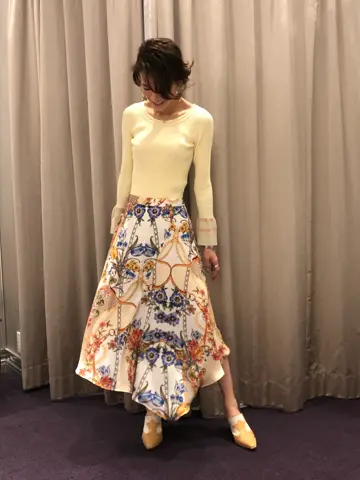 ORIGINATED IN GRACE CONTINENTAL 亀田 未希 コーディネート画像