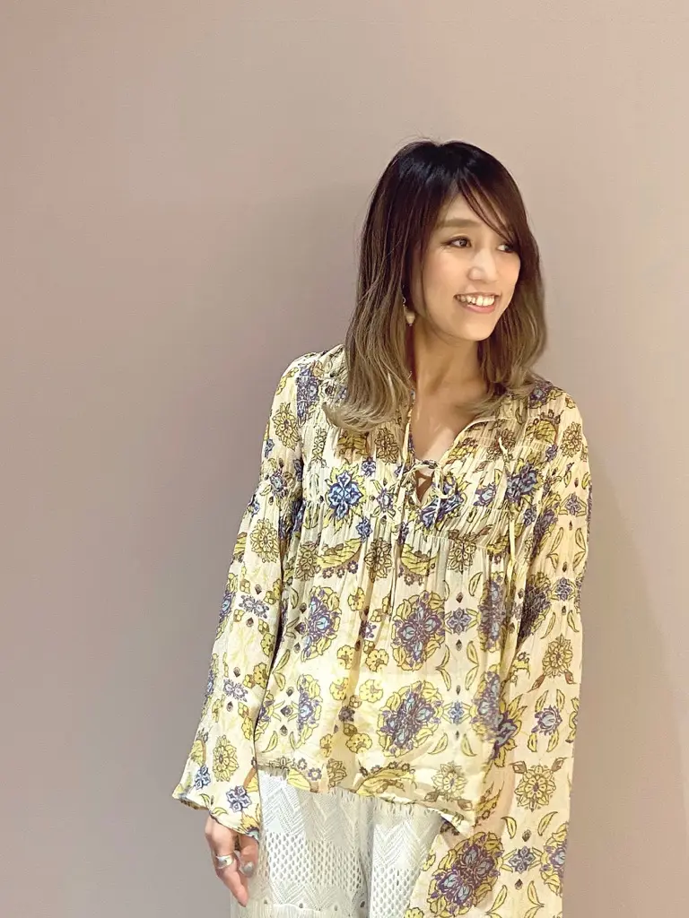 ORIGINATED IN GRACE CONTINENTAL yukimi yonee コーディネート画像