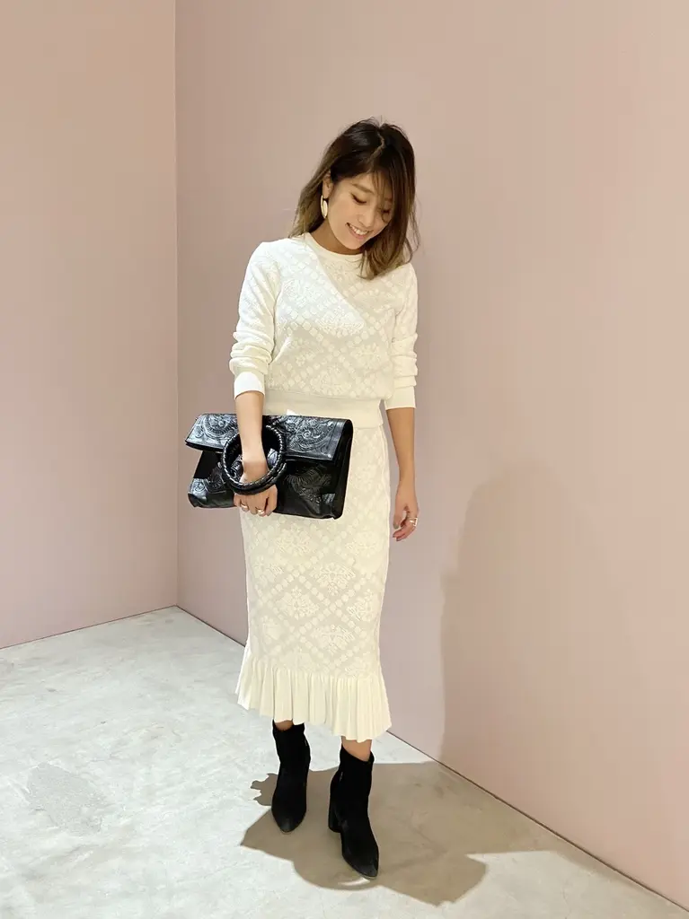 ORIGINATED IN GRACE CONTINENTAL yukimi yonee コーディネート画像