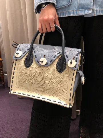 ORIGINATED IN GRACE CONTINENTAL 亀田 未希 コーディネート画像