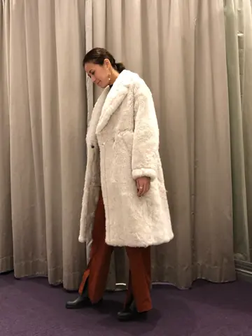 ORIGINATED IN GRACE CONTINENTAL 亀田 未希 コーディネート画像