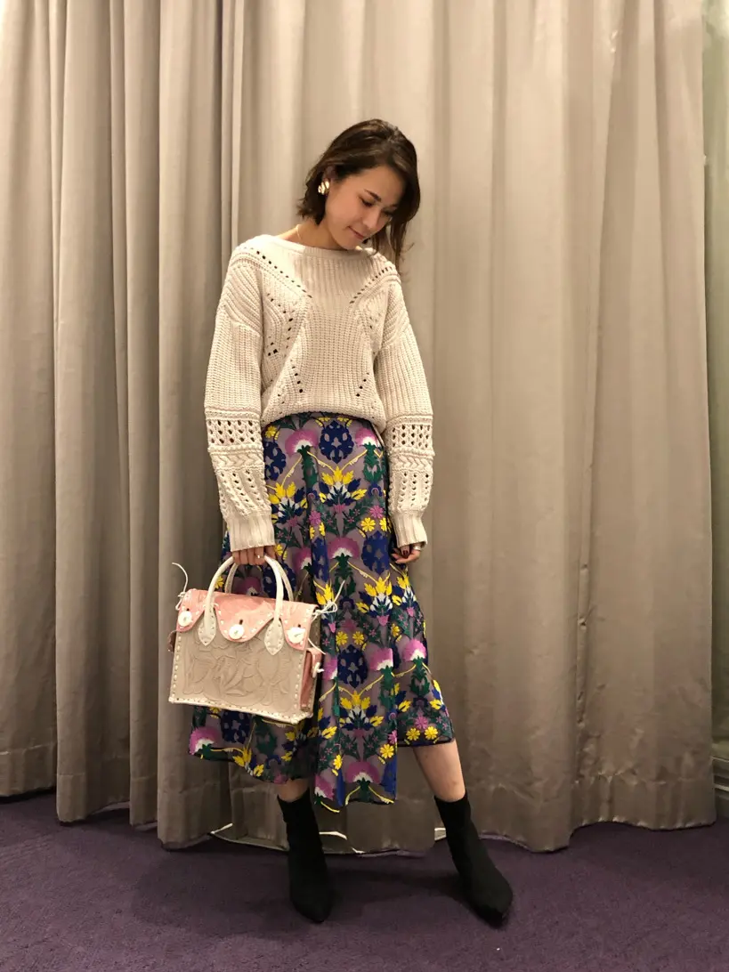 ORIGINATED IN GRACE CONTINENTAL 亀田 未希 コーディネート画像