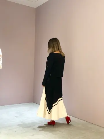 ORIGINATED IN GRACE CONTINENTAL yukimi yonee コーディネート画像