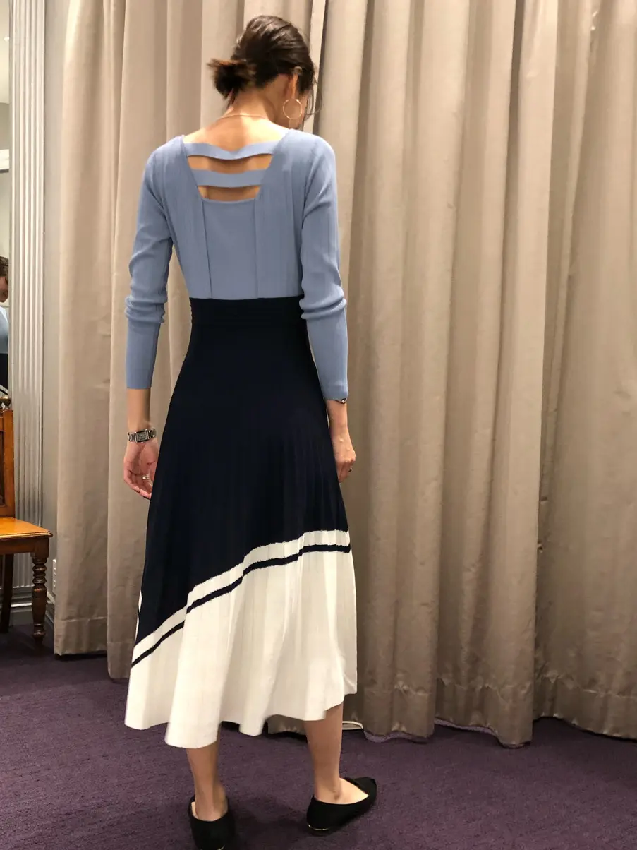 ORIGINATED IN GRACE CONTINENTAL 亀田 未希 コーディネート画像