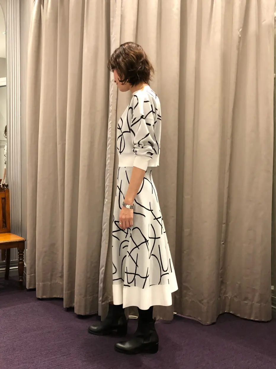 ORIGINATED IN GRACE CONTINENTAL 亀田 未希 コーディネート画像