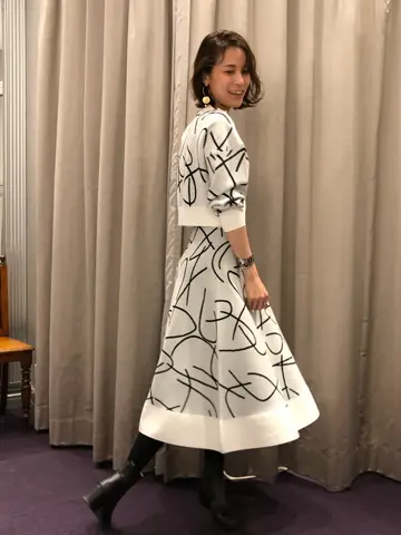 ORIGINATED IN GRACE CONTINENTAL 亀田 未希 コーディネート画像