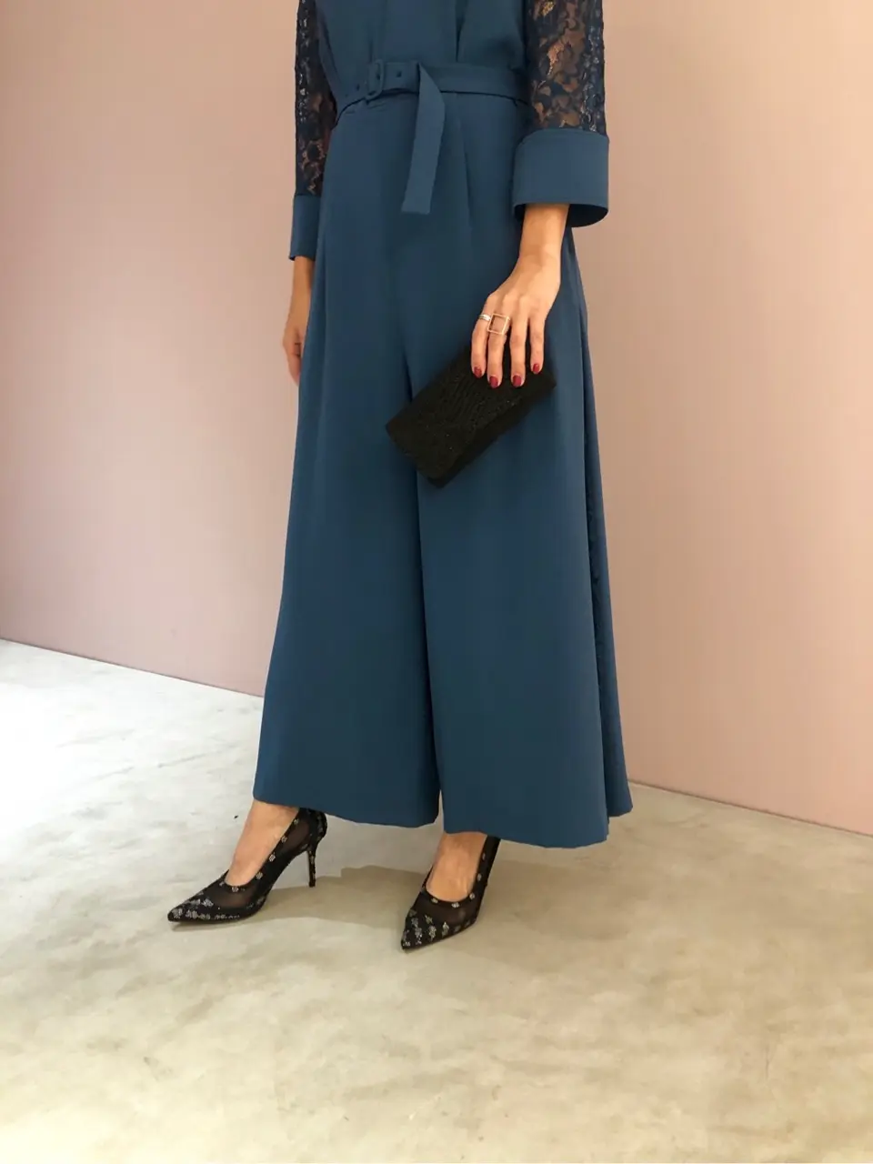 ORIGINATED IN GRACE CONTINENTAL yukimi yonee コーディネート画像