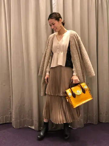 ORIGINATED IN GRACE CONTINENTAL 亀田 未希 コーディネート画像