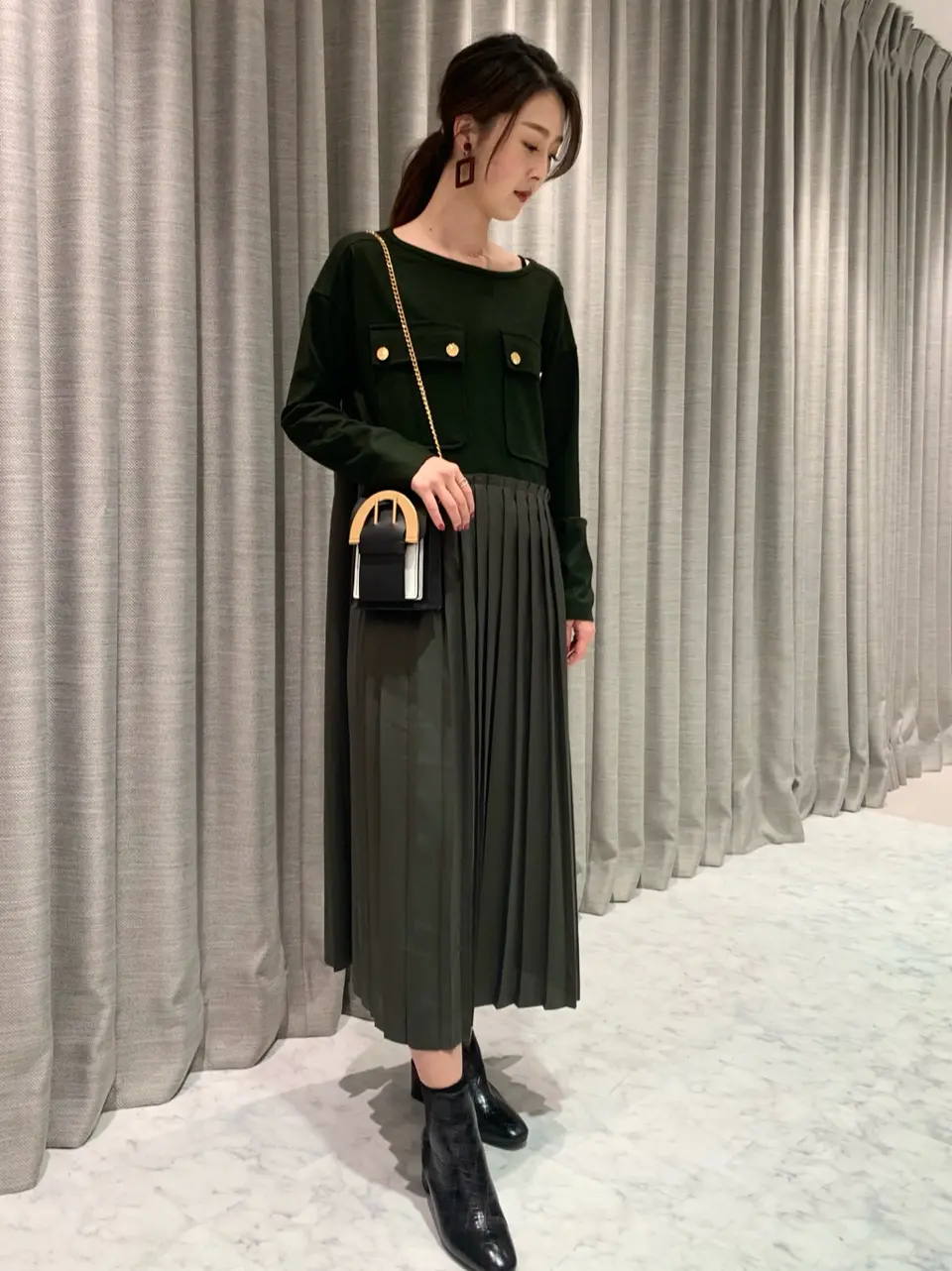 ORIGINATED IN GRACE CONTINENTAL saki コーディネート画像