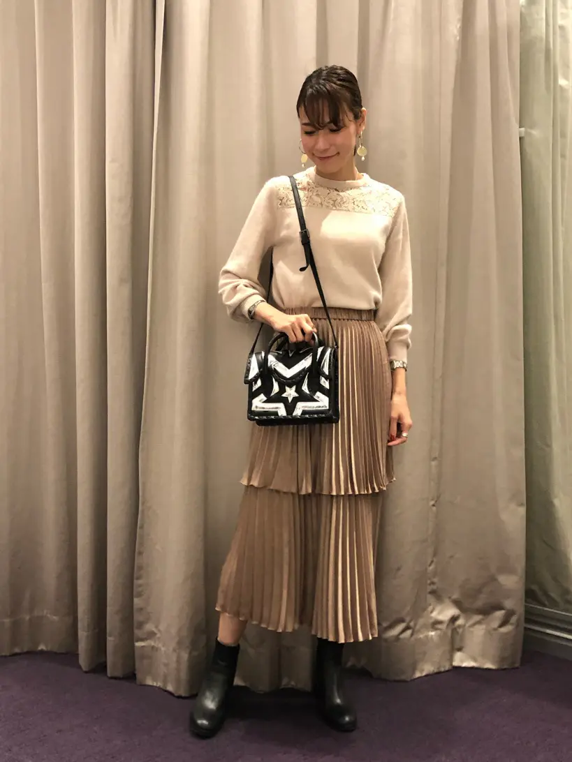 ORIGINATED IN GRACE CONTINENTAL 亀田 未希 コーディネート画像