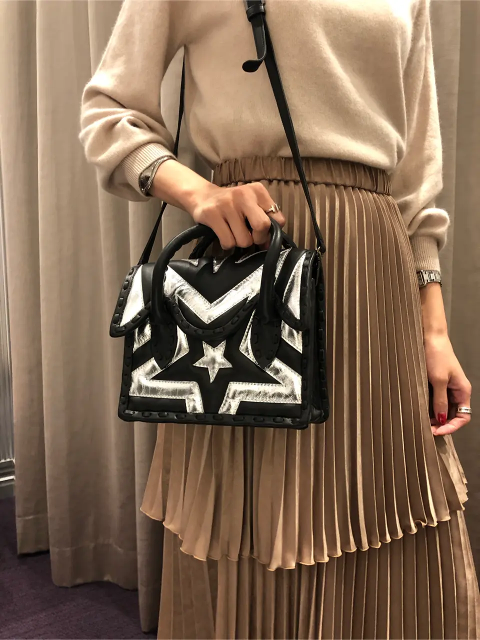 ORIGINATED IN GRACE CONTINENTAL 亀田 未希 コーディネート画像