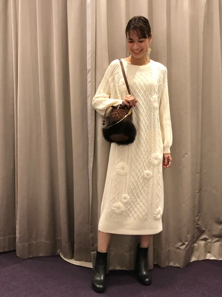 ORIGINATED IN GRACE CONTINENTAL 亀田 未希 コーディネート画像