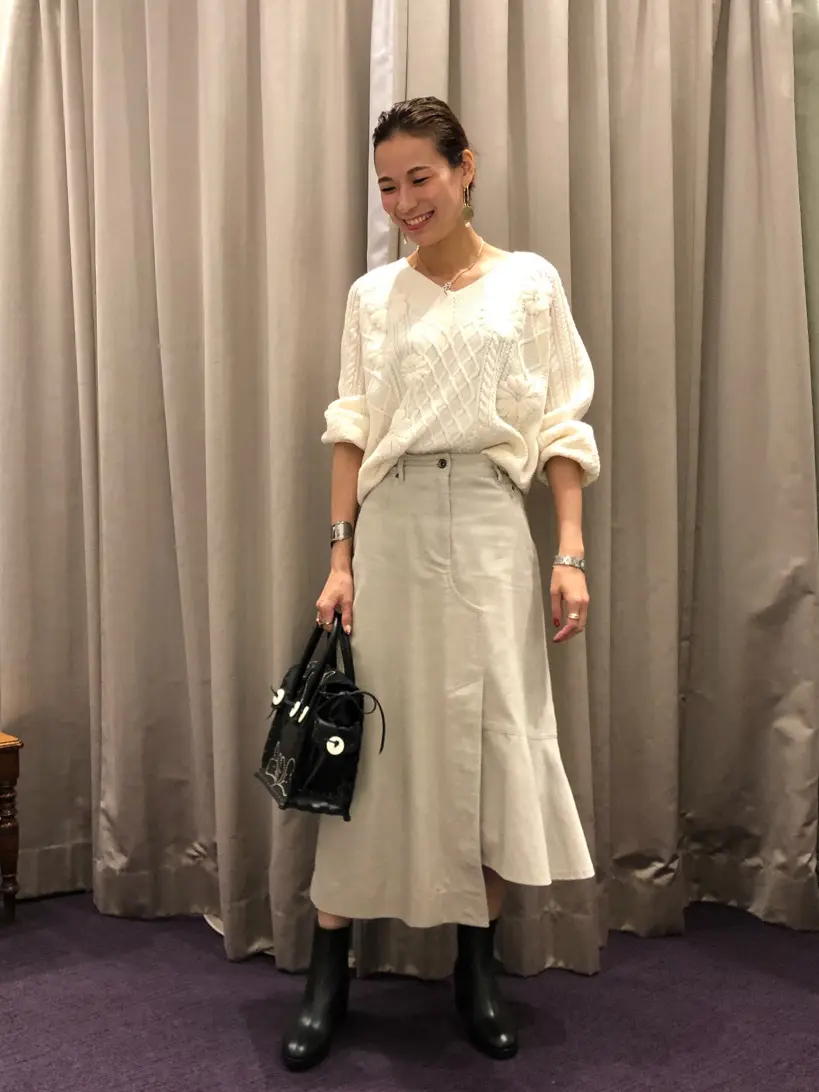 ORIGINATED IN GRACE CONTINENTAL 亀田 未希 コーディネート画像