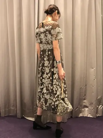 ORIGINATED IN GRACE CONTINENTAL 亀田 未希 コーディネート画像