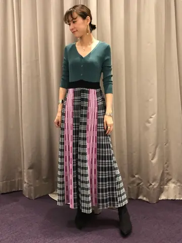 ORIGINATED IN GRACE CONTINENTAL 亀田 未希 コーディネート画像