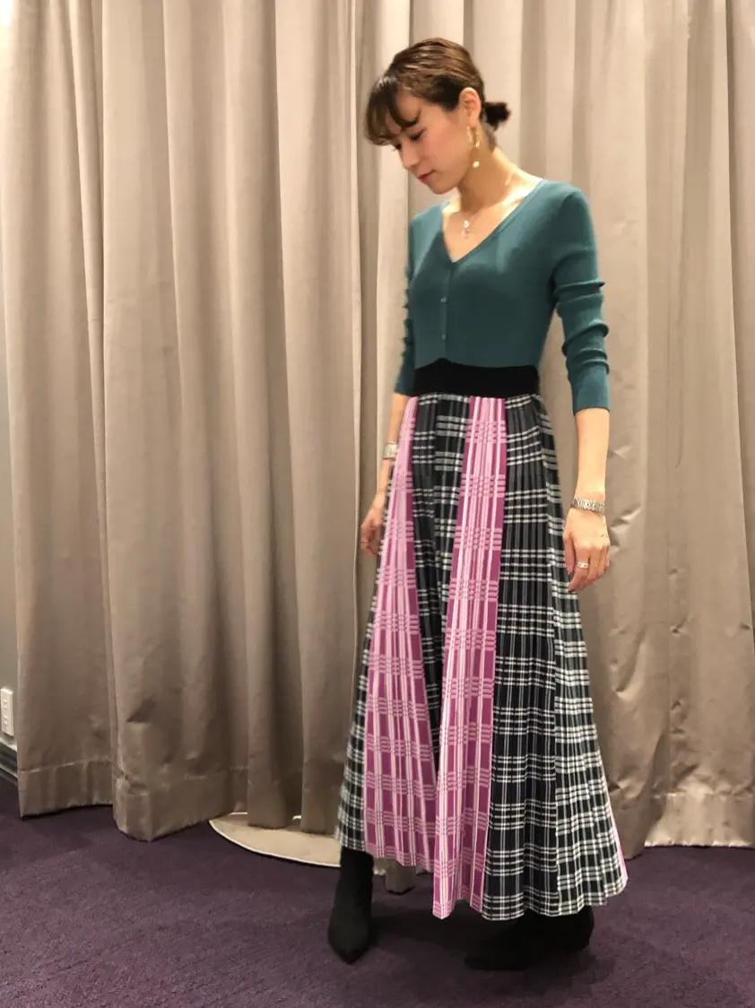 ORIGINATED IN GRACE CONTINENTAL 亀田 未希 コーディネート画像