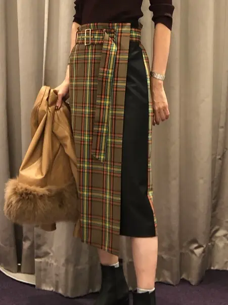 ORIGINATED IN GRACE CONTINENTAL 亀田 未希 コーディネート画像