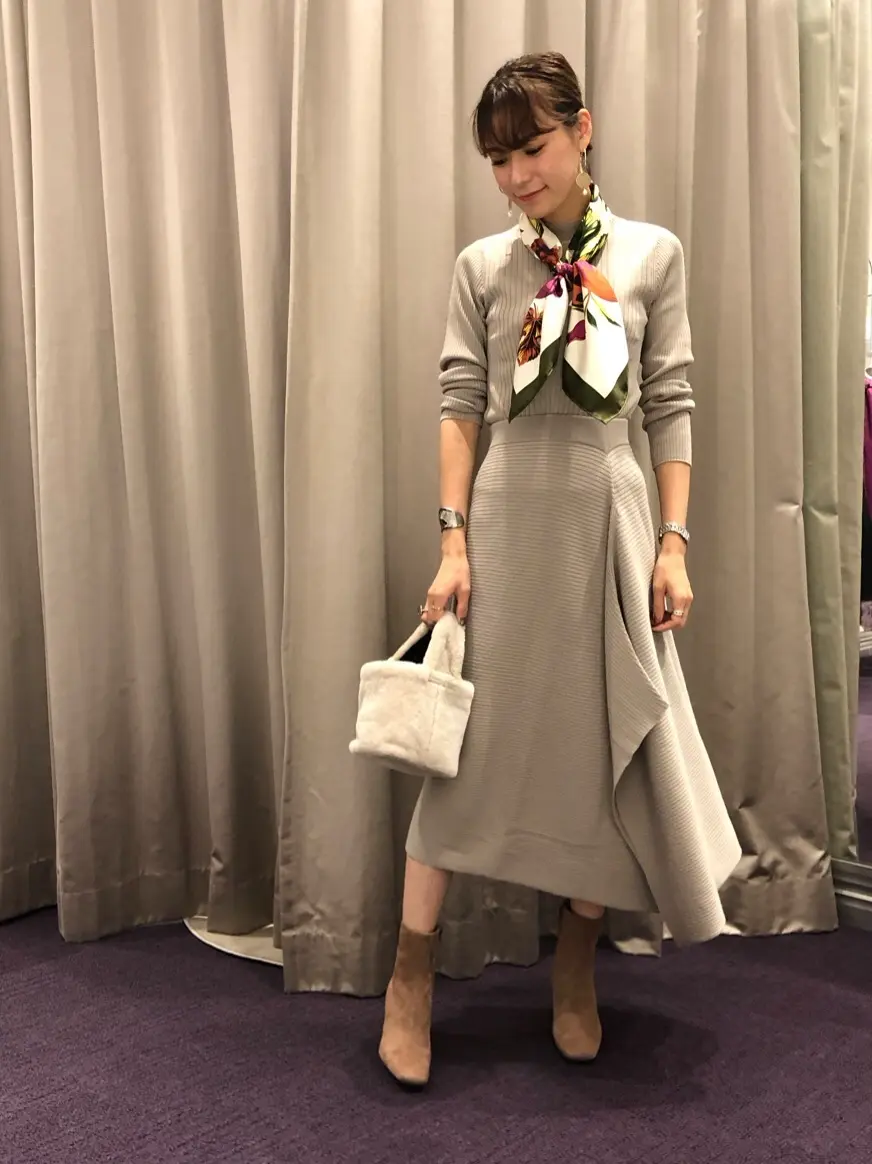 ORIGINATED IN GRACE CONTINENTAL 亀田 未希 コーディネート画像