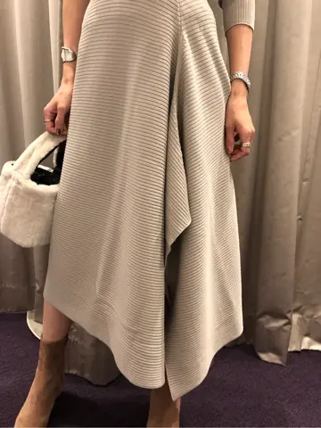 ORIGINATED IN GRACE CONTINENTAL 亀田 未希 コーディネート画像