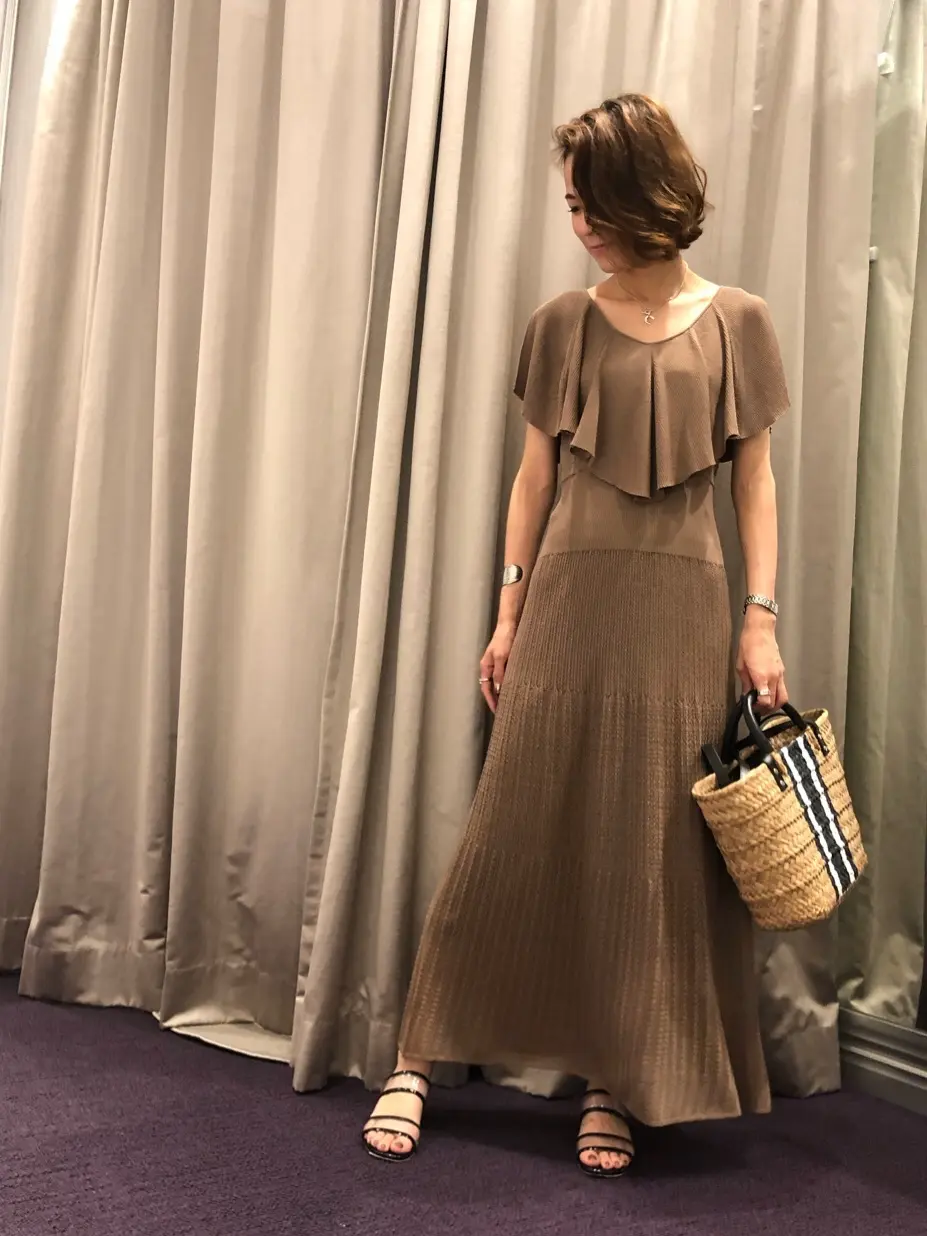 ORIGINATED IN GRACE CONTINENTAL 亀田 未希 コーディネート画像