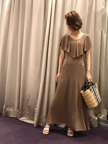 ORIGINATED IN GRACE CONTINENTAL 亀田 未希 コーディネート画像