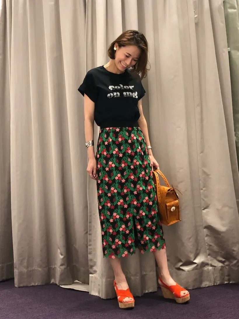 ORIGINATED IN GRACE CONTINENTAL 亀田 未希 コーディネート画像