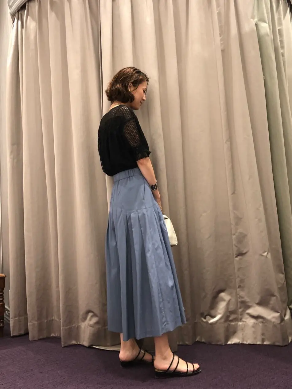 ORIGINATED IN GRACE CONTINENTAL 亀田 未希 コーディネート画像