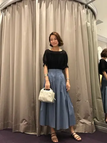 ORIGINATED IN GRACE CONTINENTAL 亀田 未希 コーディネート画像