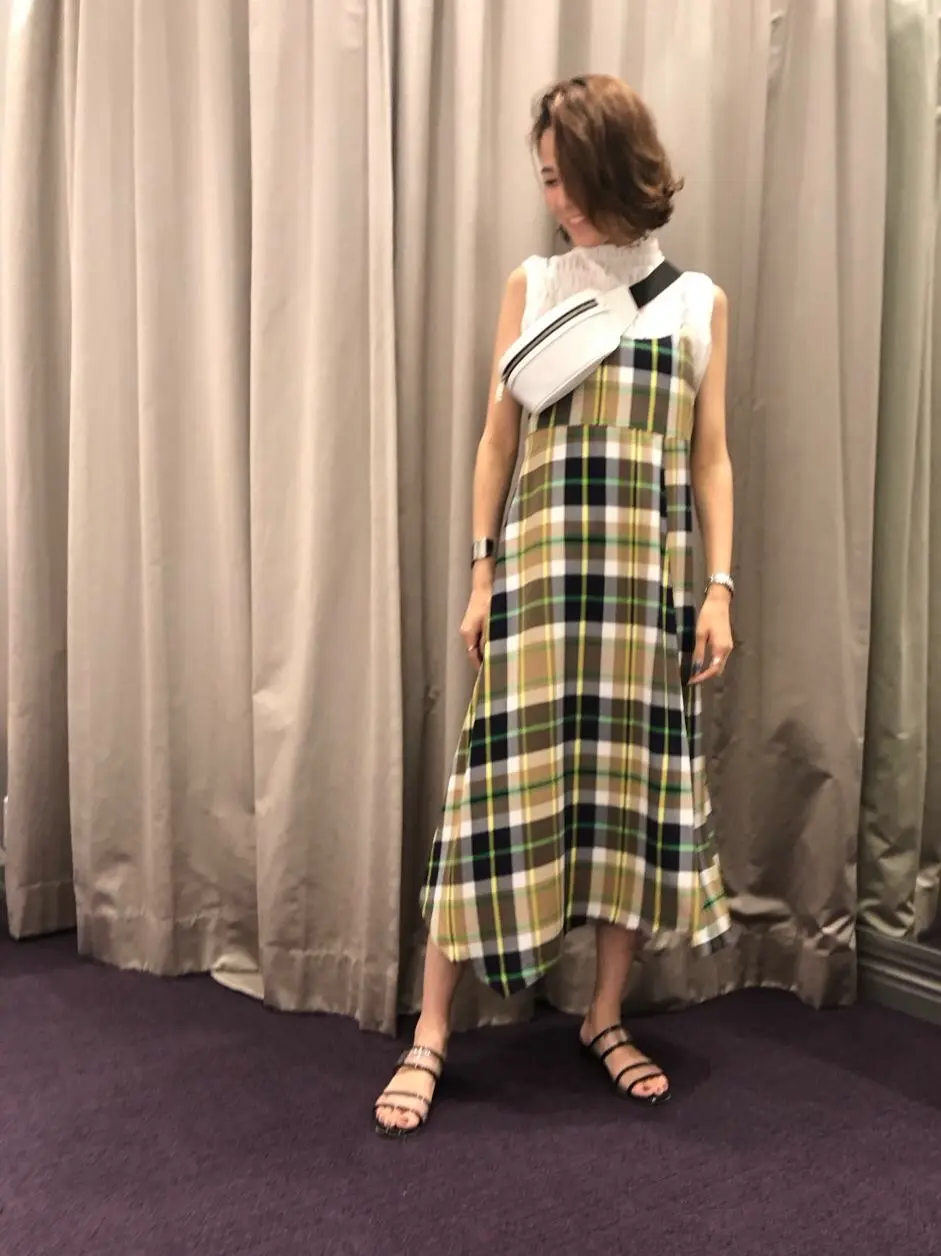 ORIGINATED IN GRACE CONTINENTAL 亀田 未希 コーディネート画像