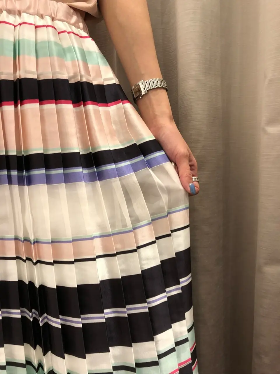 ORIGINATED IN GRACE CONTINENTAL 亀田 未希 コーディネート画像