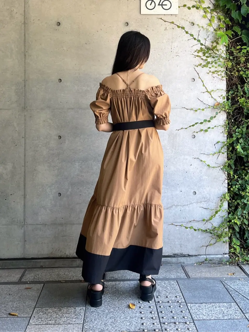 ORIGINATED IN GRACE CONTINENTAL Moe コーディネート画像