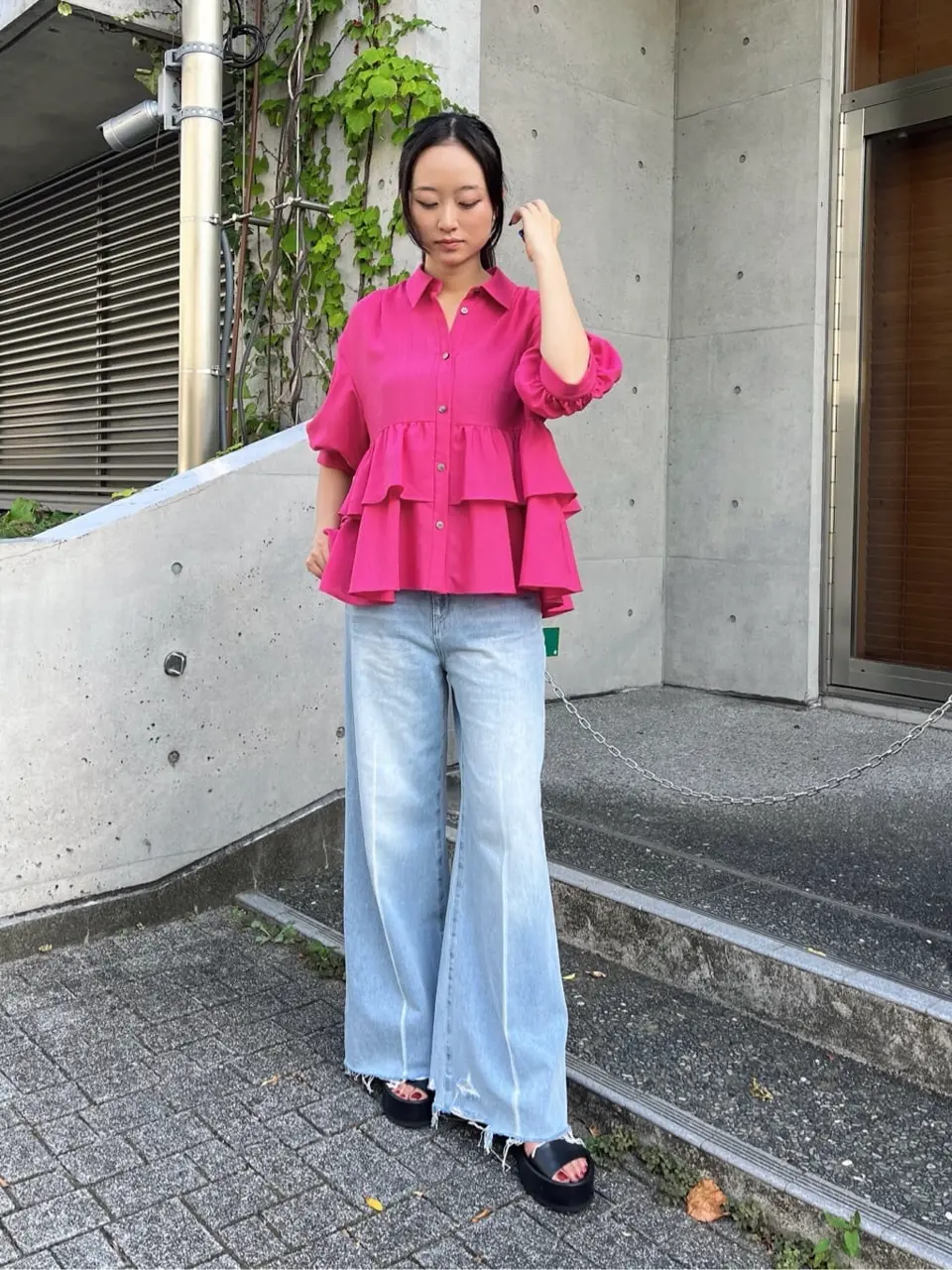 ORIGINATED IN GRACE CONTINENTAL Moe コーディネート画像