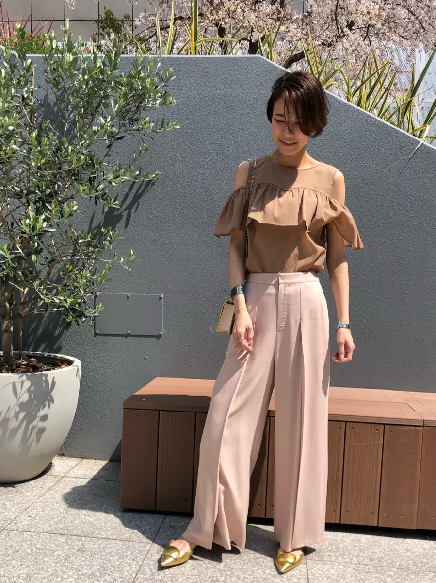 ORIGINATED IN GRACE CONTINENTAL 亀田 未希 コーディネート画像