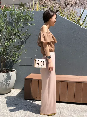 ORIGINATED IN GRACE CONTINENTAL 亀田 未希 コーディネート画像