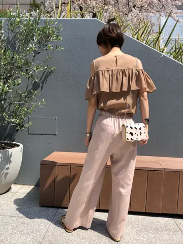 ORIGINATED IN GRACE CONTINENTAL 亀田 未希 コーディネート画像