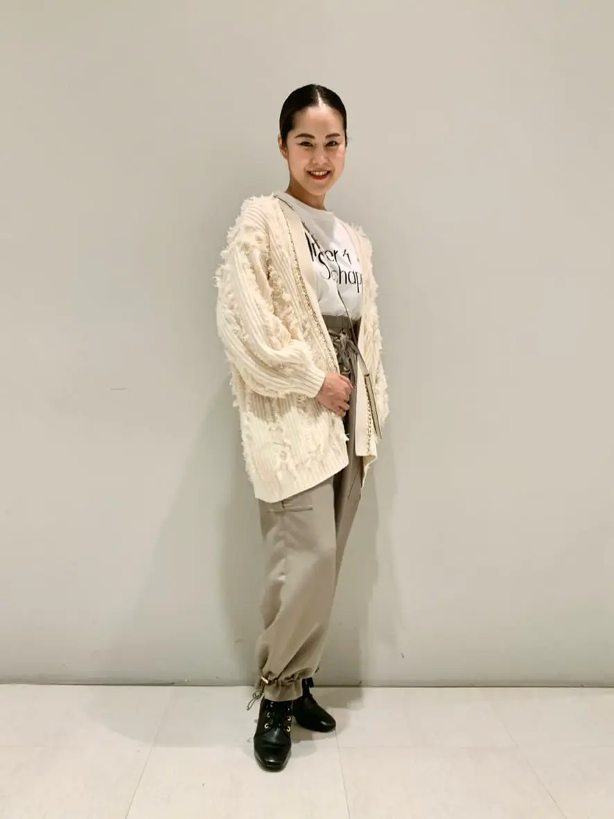 ORIGINATED IN GRACE CONTINENTAL 小笠原　春菜 コーディネート画像