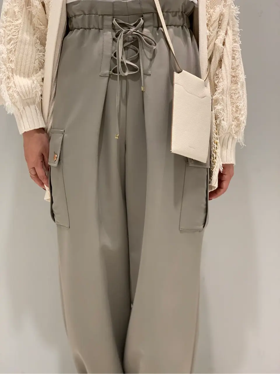 ORIGINATED IN GRACE CONTINENTAL 小笠原　春菜 コーディネート画像