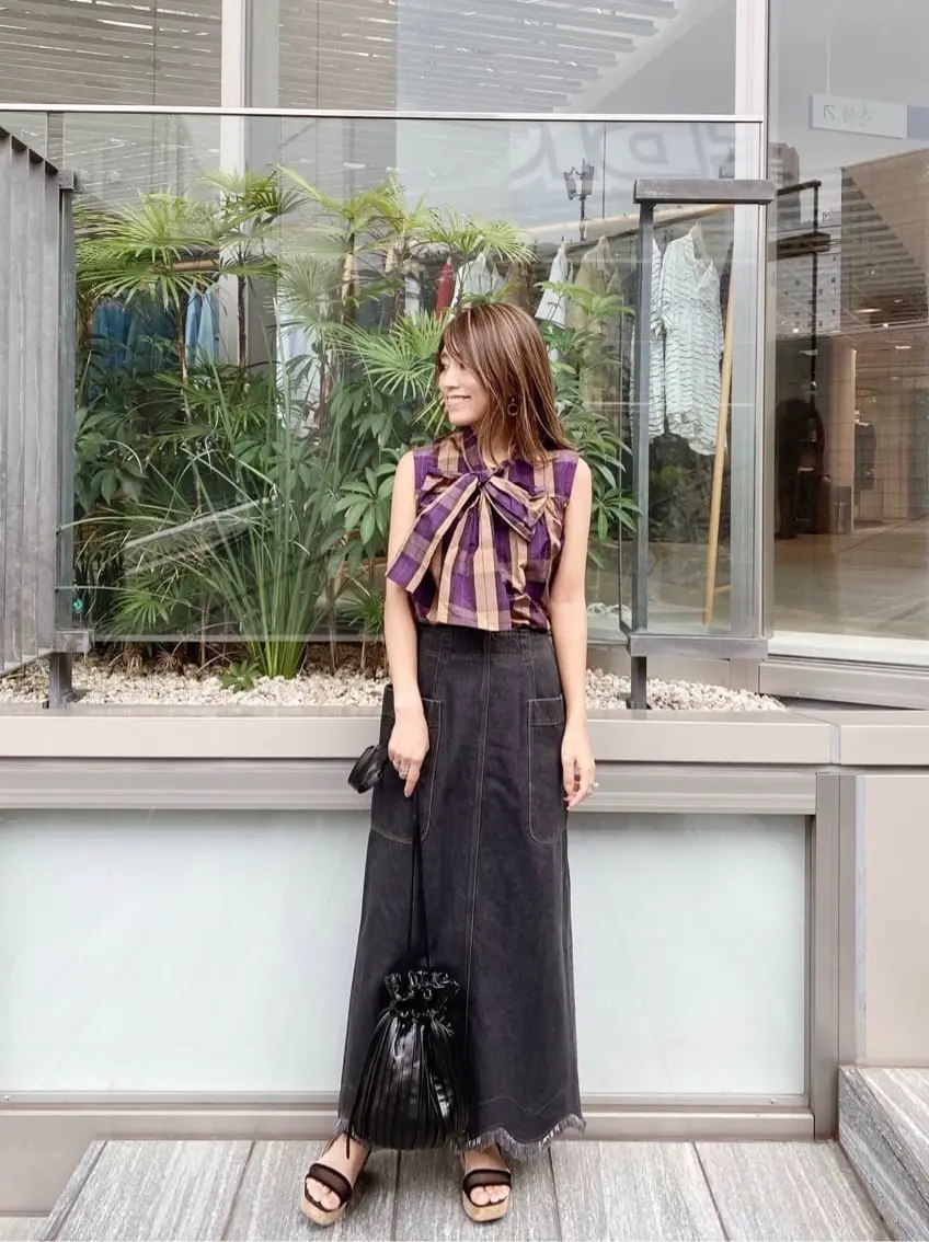 ORIGINATED IN GRACE CONTINENTAL yukimi yonee コーディネート画像