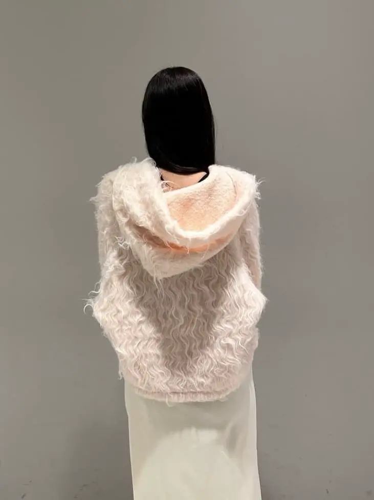 ORIGINATED IN GRACE CONTINENTAL 髙田　美衣 コーディネート画像