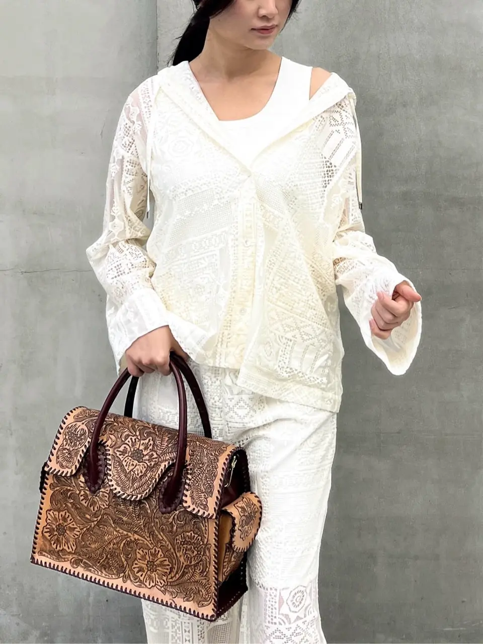 ORIGINATED IN GRACE CONTINENTAL Moe コーディネート画像