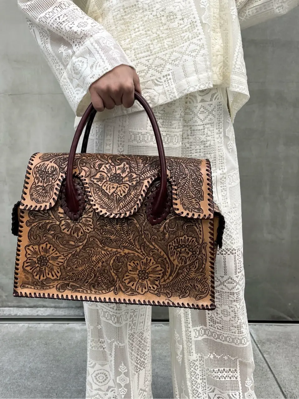 ORIGINATED IN GRACE CONTINENTAL Moe コーディネート画像