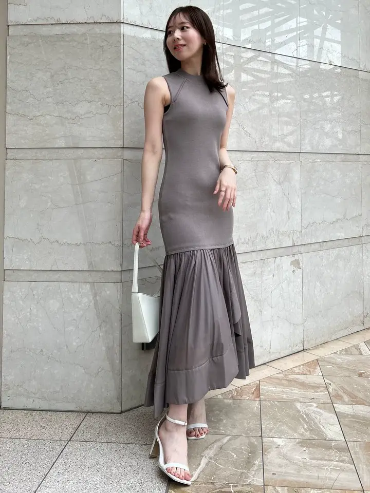 カスケードニットドッキングワンピース