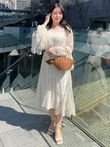 アニヤ★(セールで破格)夏のワンピースにもお似合いCrossBody アニヤ☆(セールで破格)夏のワンピースにもお似合いCrossBody