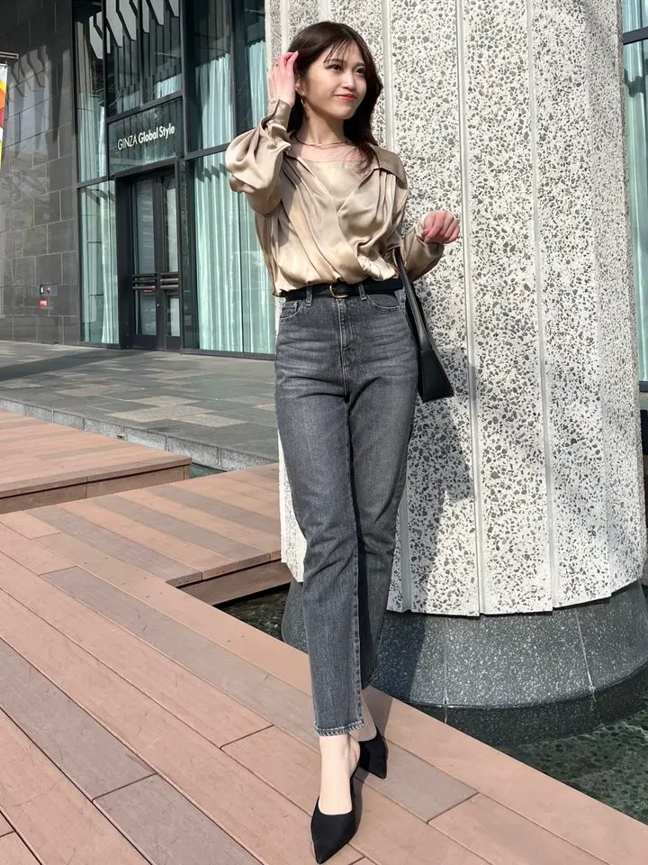 Slim straight denim