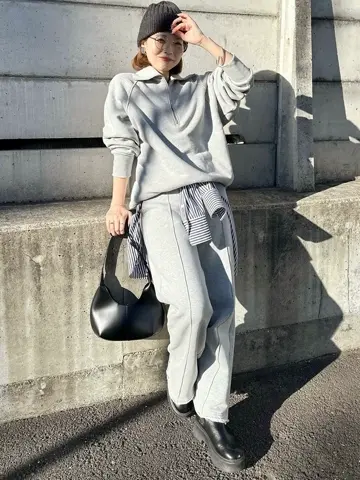 ピンタックスウェットパンツ