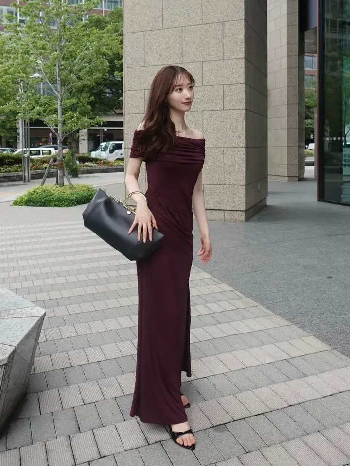 【Favorite】　IRO＋IRO オフショルダー 黒ワンピース セール】インド 5分袖2WAYオフショルワンピース/オフショルダー
