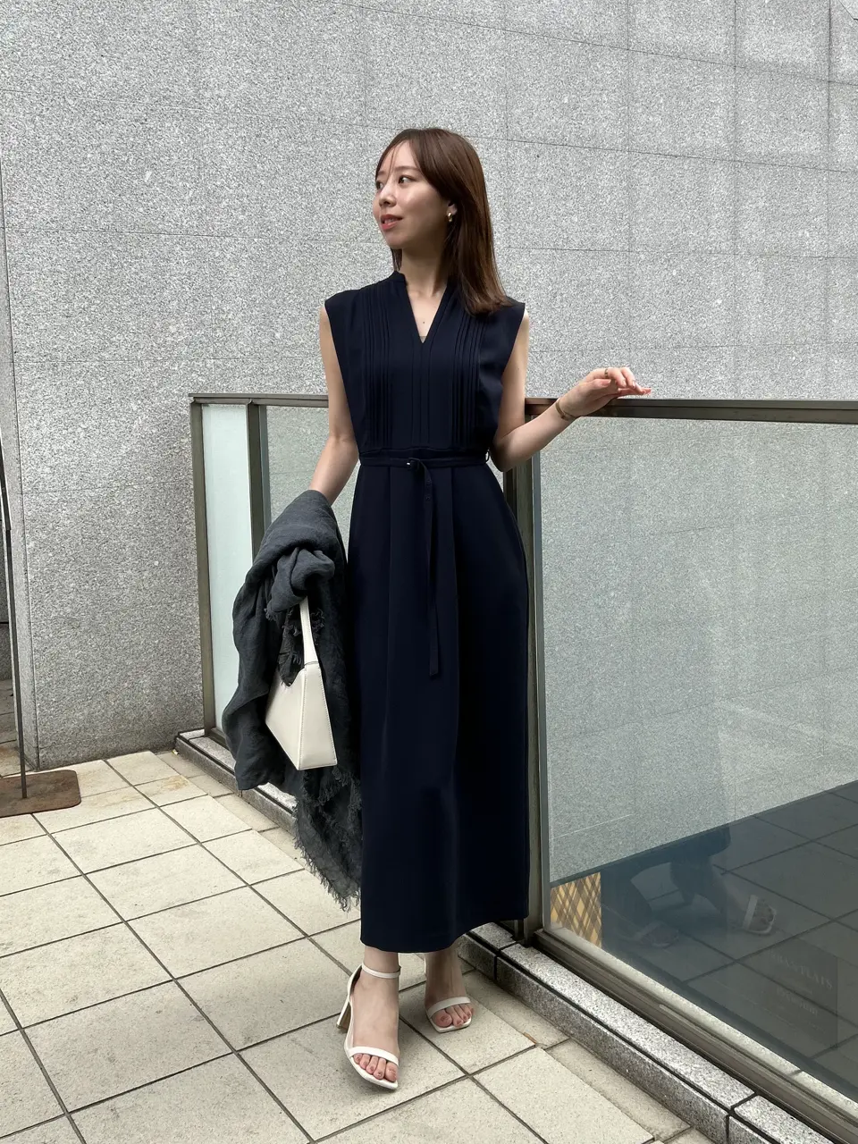 【美品】anuans トリアセテートスキッパーネックワンピース ネイビー S トリアセテートスキッパーネックワンピース