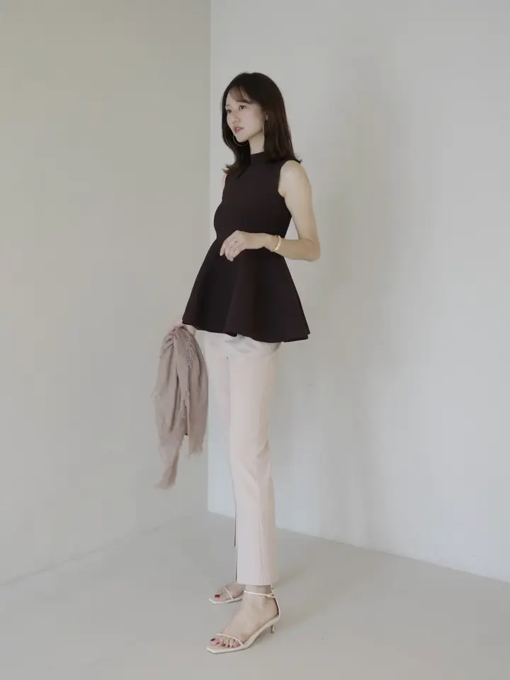 未使用✨machatt マチャット ホールガーメント 黒 ペプラムニット 人気 ホールガーメントペプラムニット